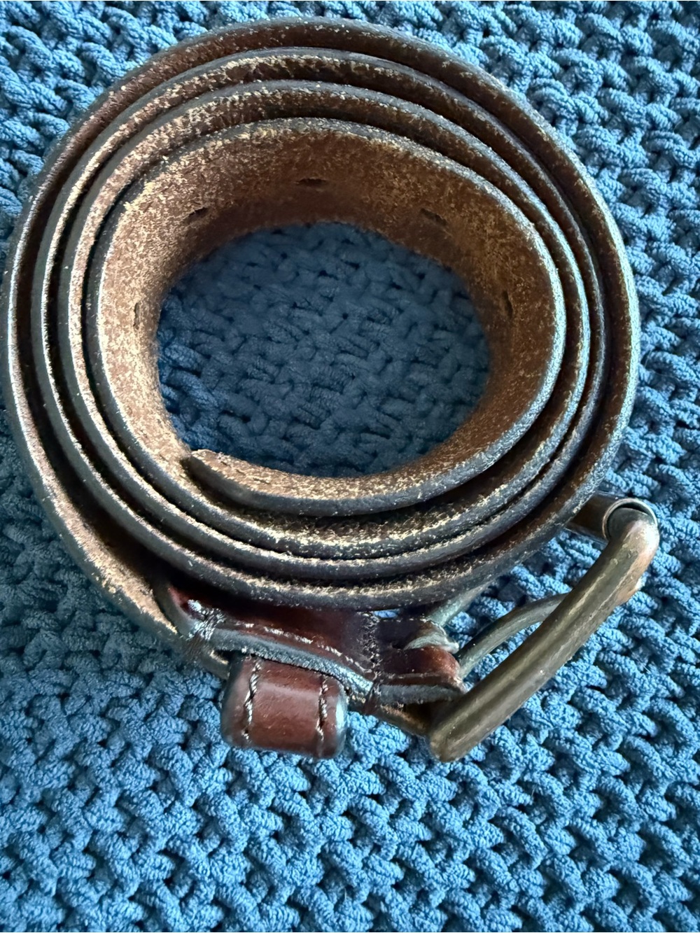 Levi's Brown Leather Men's Belt with Metal Buckle